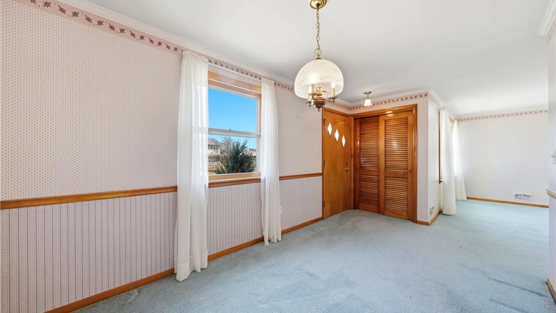 Property at 55 Greenhill Terrace, West Seneca, NY 14224 23