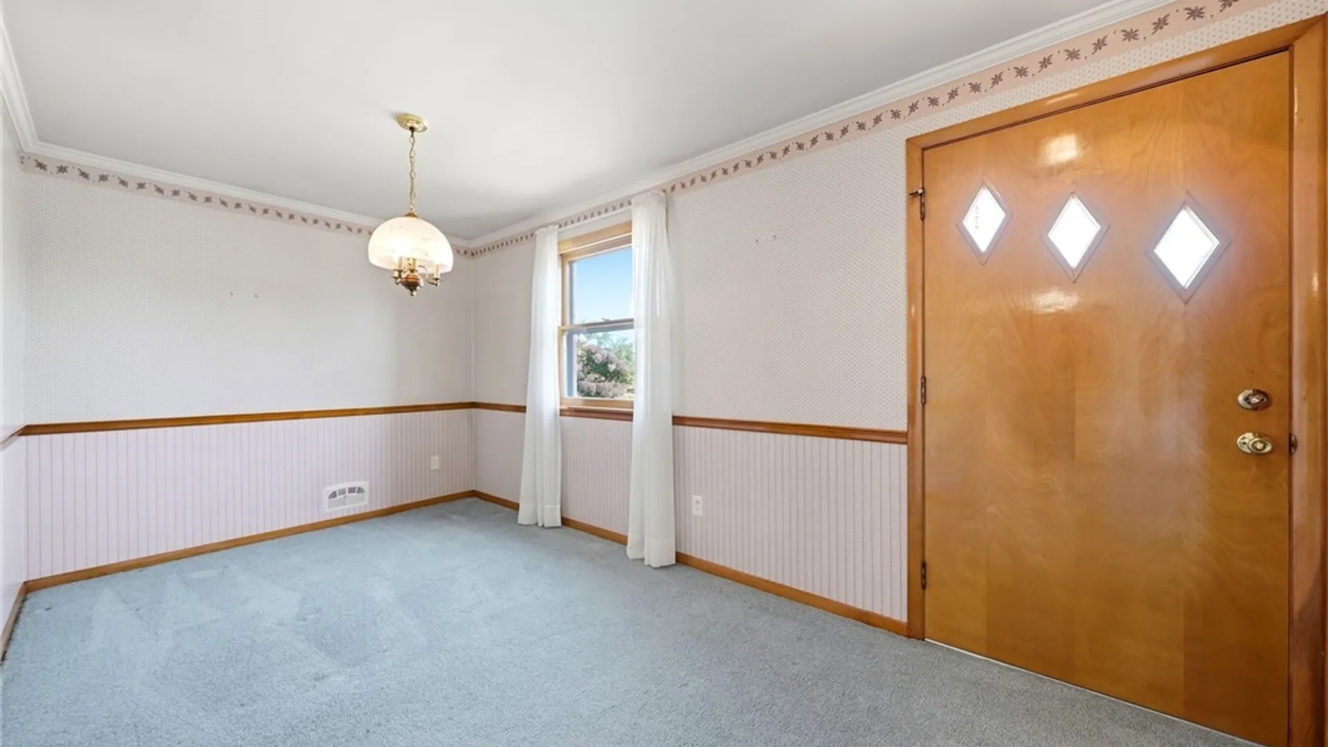 Property at 55 Greenhill Terrace, West Seneca, NY 14224 21