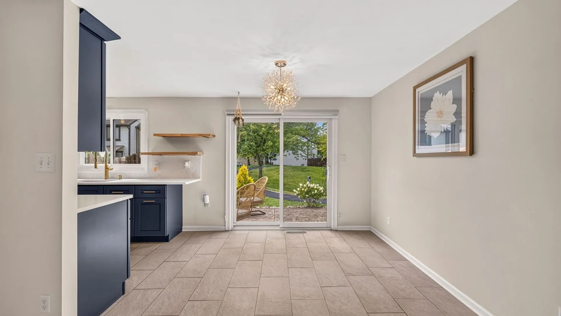 Property at 1208 Charlesgate Circle, Amherst, NY 14051 13