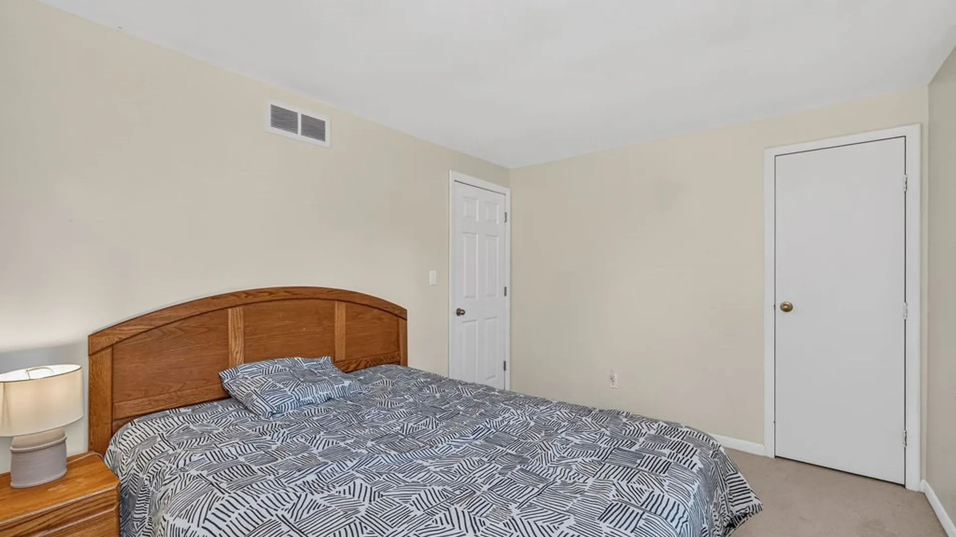 Property at 1208 Charlesgate Circle, Amherst, NY 14051 21