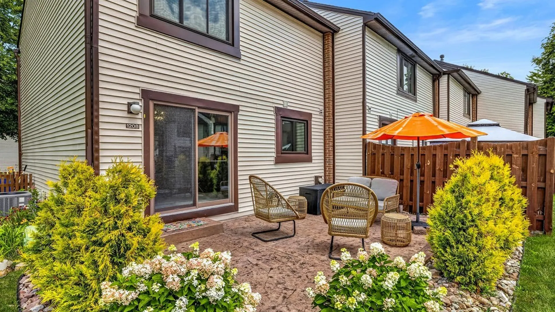 Property at 1208 Charlesgate Circle, Amherst, NY 14051 26