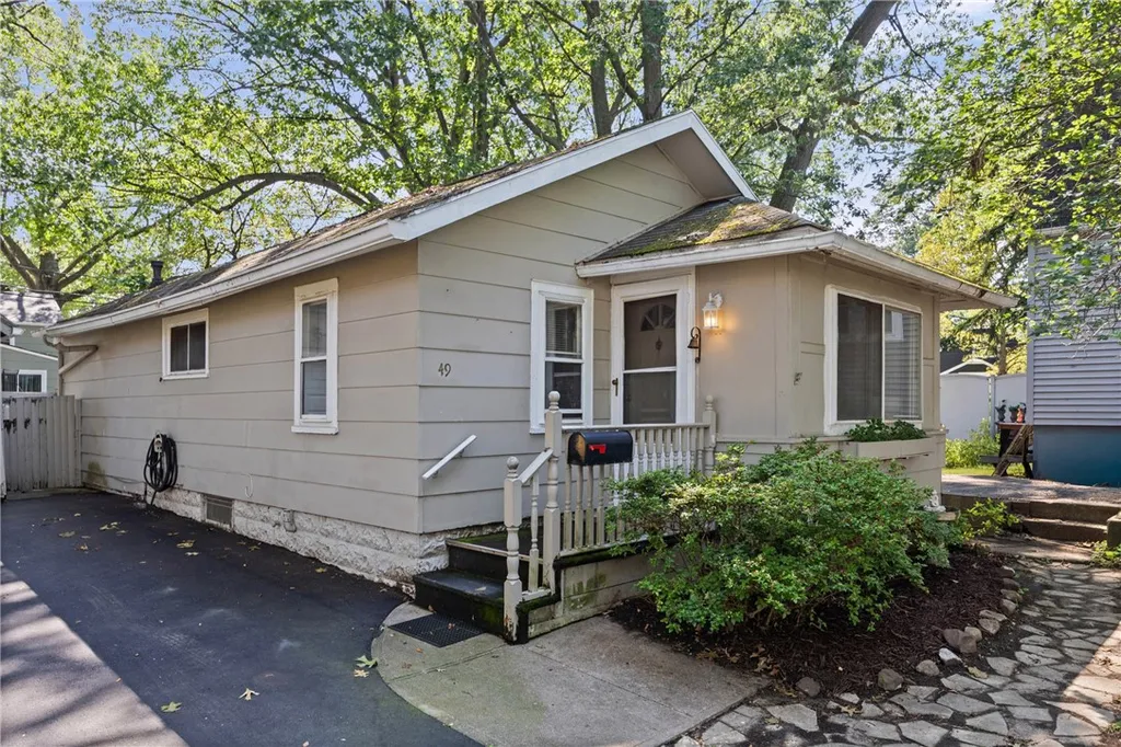 Property at 49 Swansea Park, Greece, NY 14616