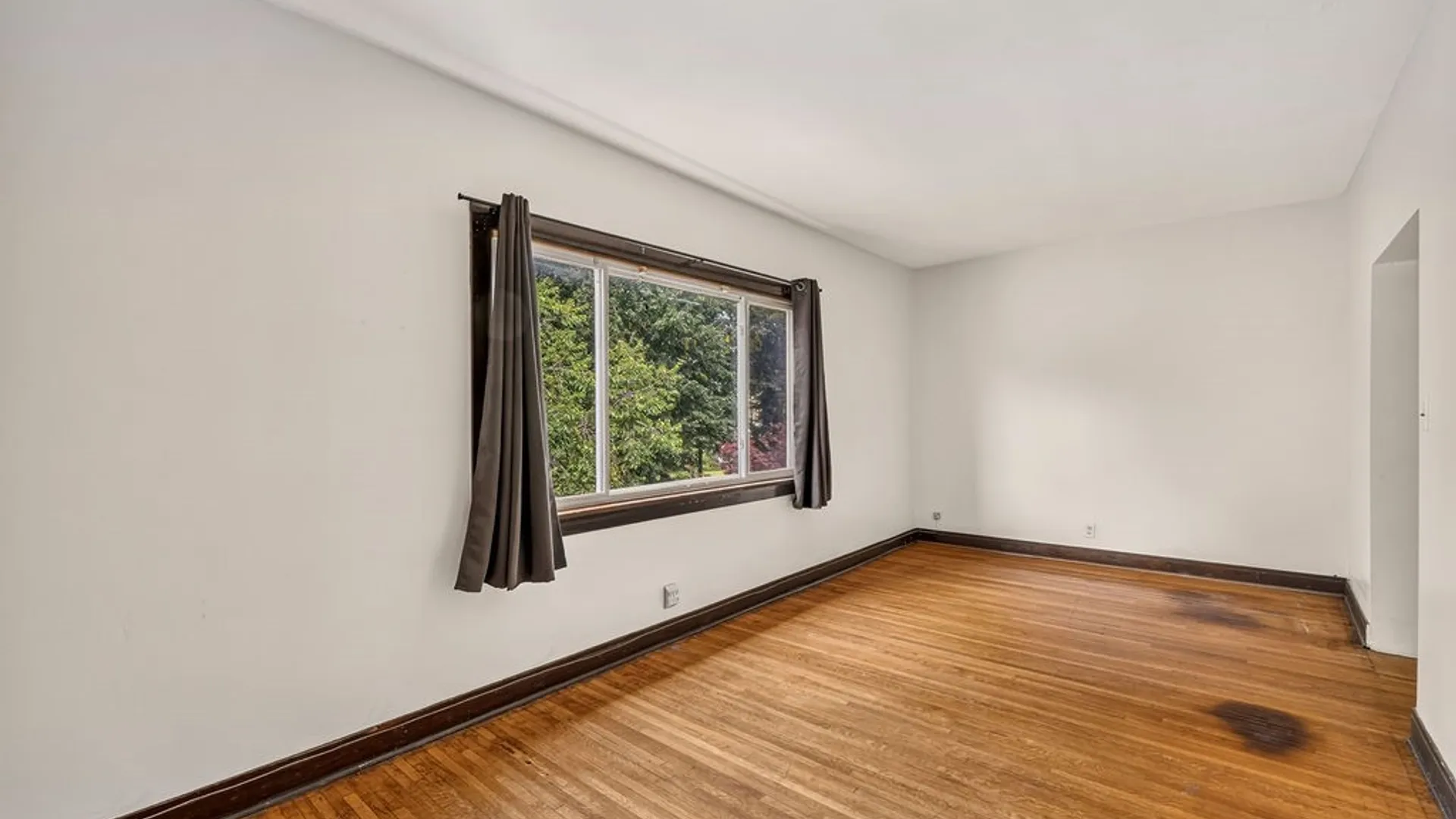 Property at 343 Richmond Avenue, Buffalo, NY 14222 9