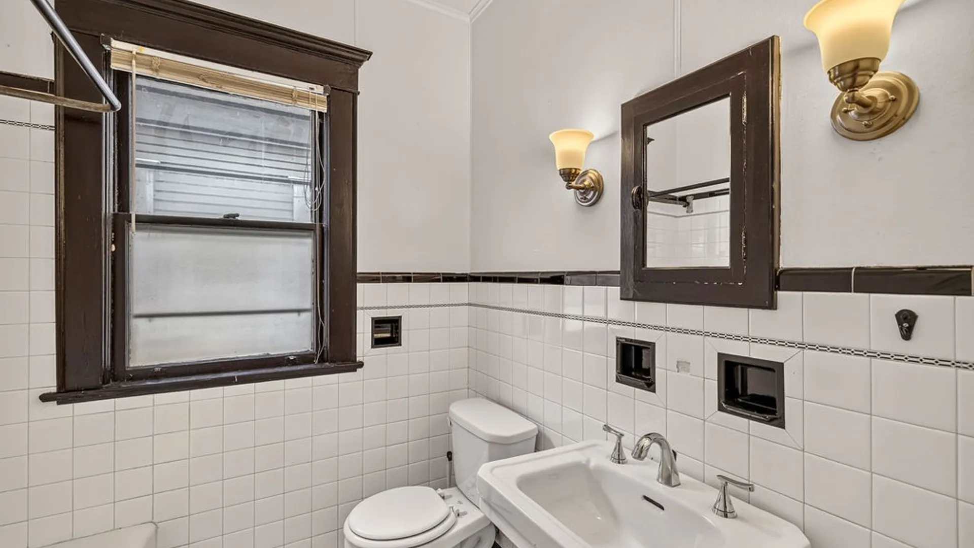 Property at 343 Richmond Avenue, Buffalo, NY 14222 13