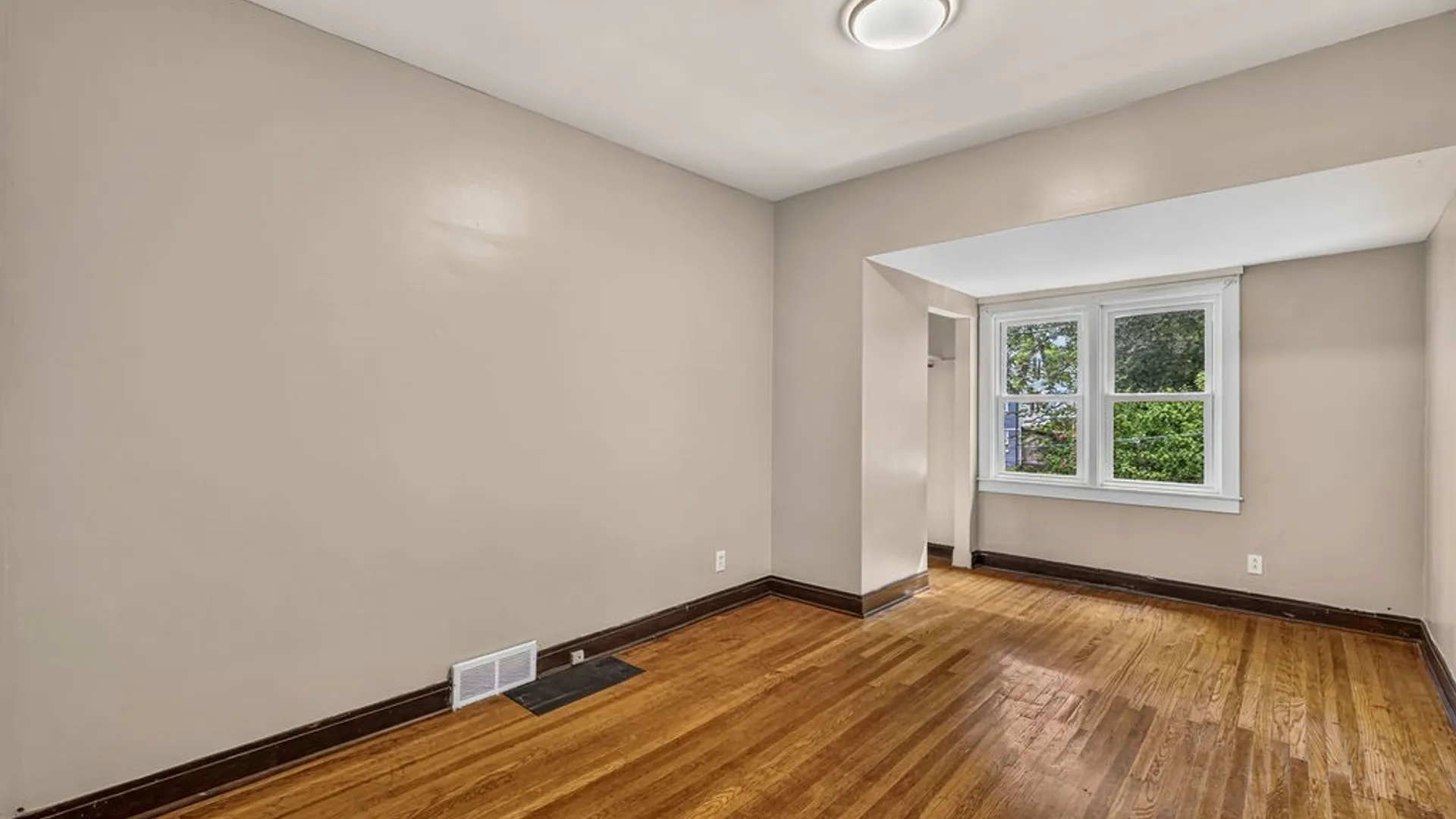 Property at 343 Richmond Avenue, Buffalo, NY 14222 15