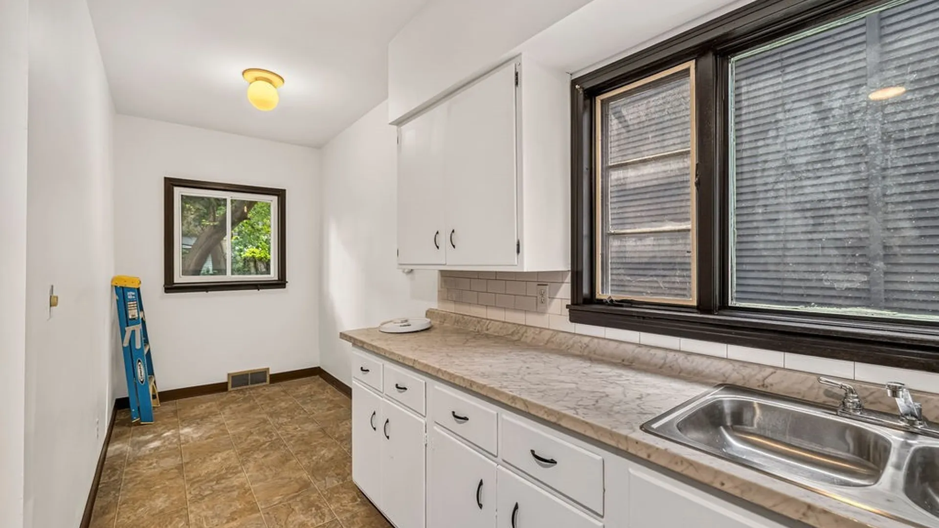 Property at 343 Richmond Avenue, Buffalo, NY 14222 31