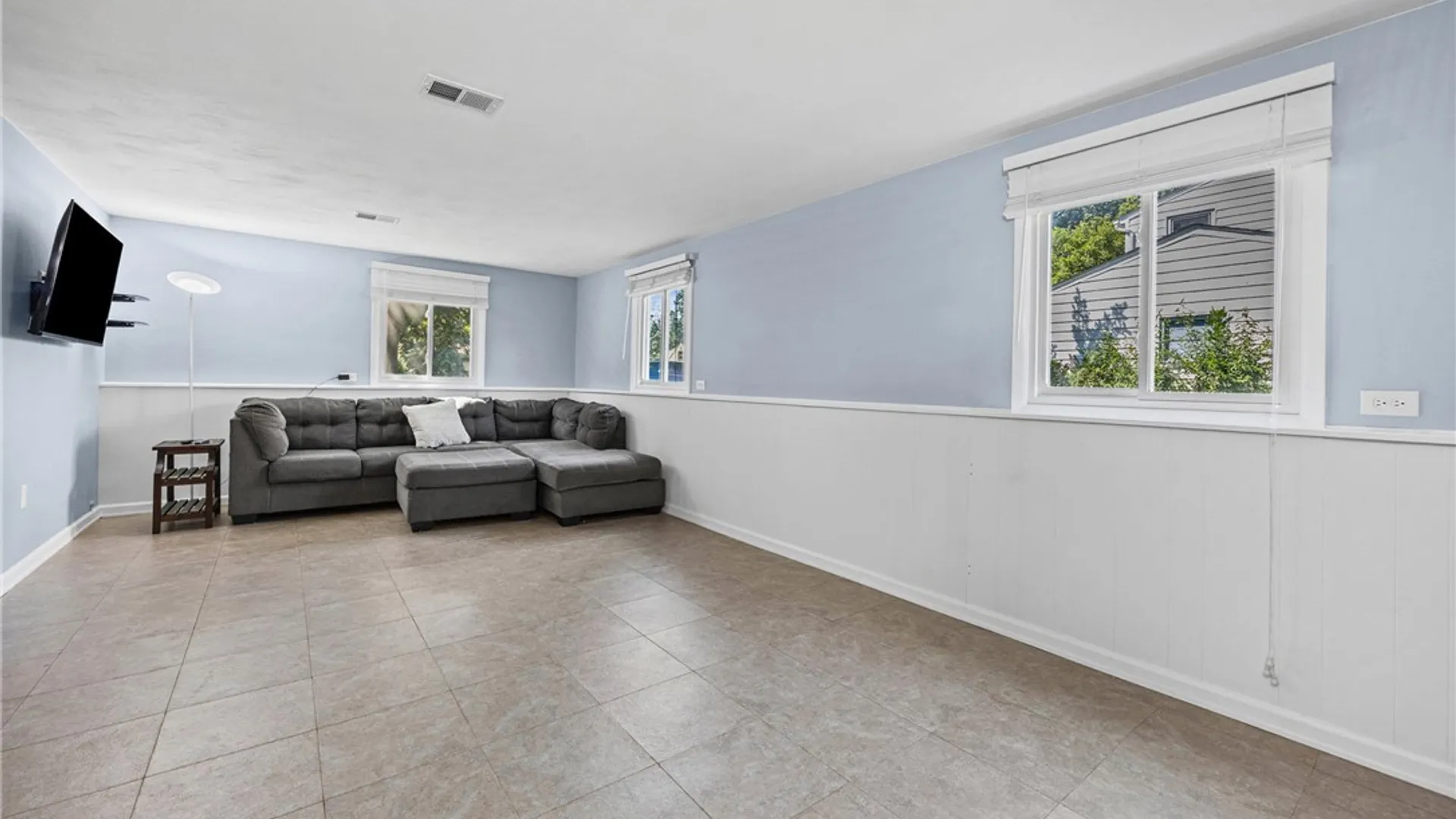 Property at 22 Pinebriar Drive, Greece, NY 14616 35