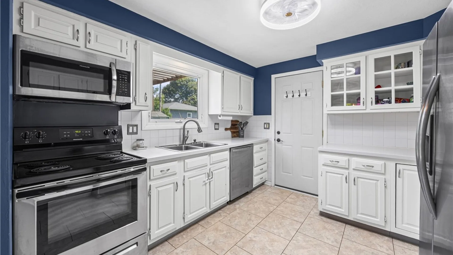 Property at 22 Pinebriar Drive, Greece, NY 14616 17