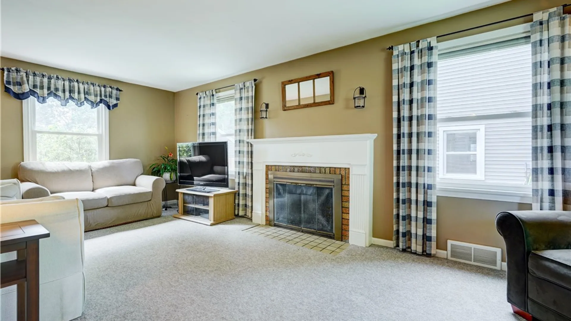 Property at 33 Catalpa Road, Irondequoit, NY 14617 8