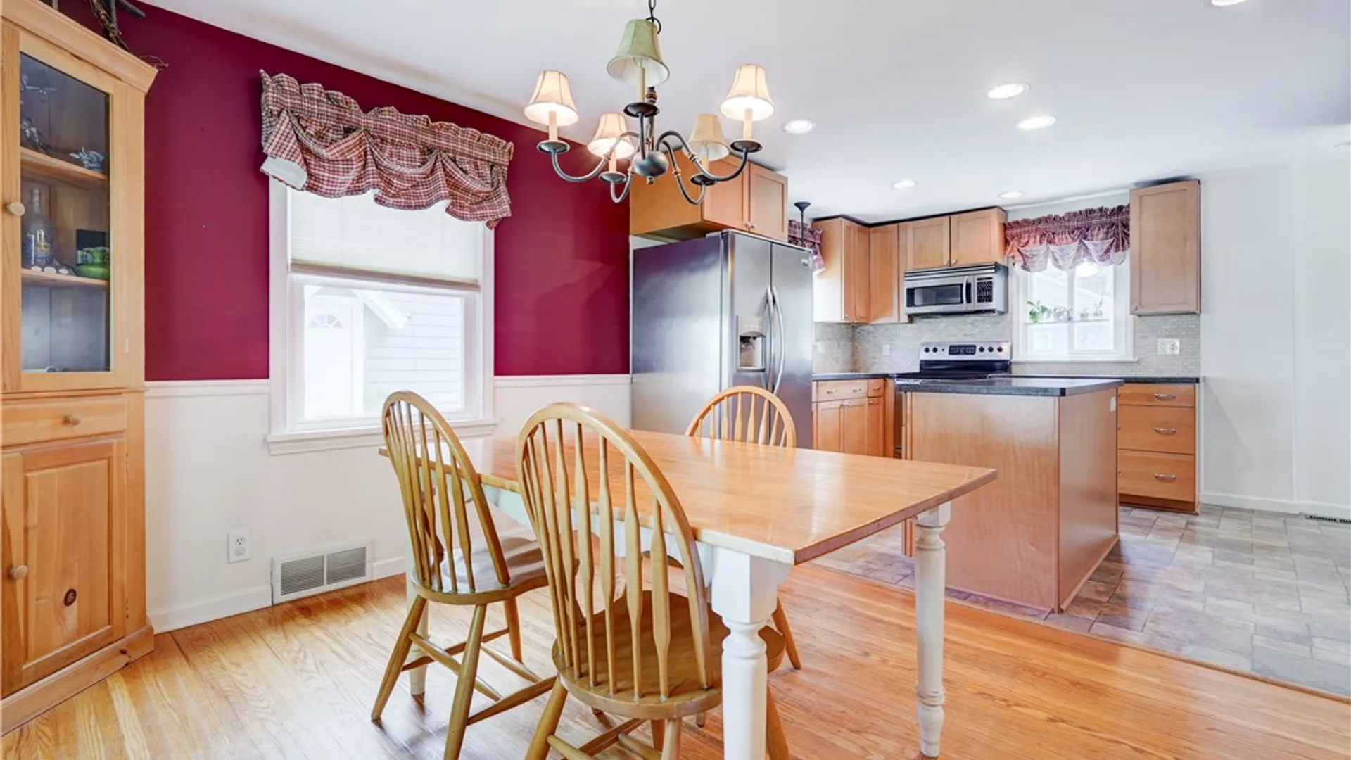 Property at 33 Catalpa Road, Irondequoit, NY 14617 6