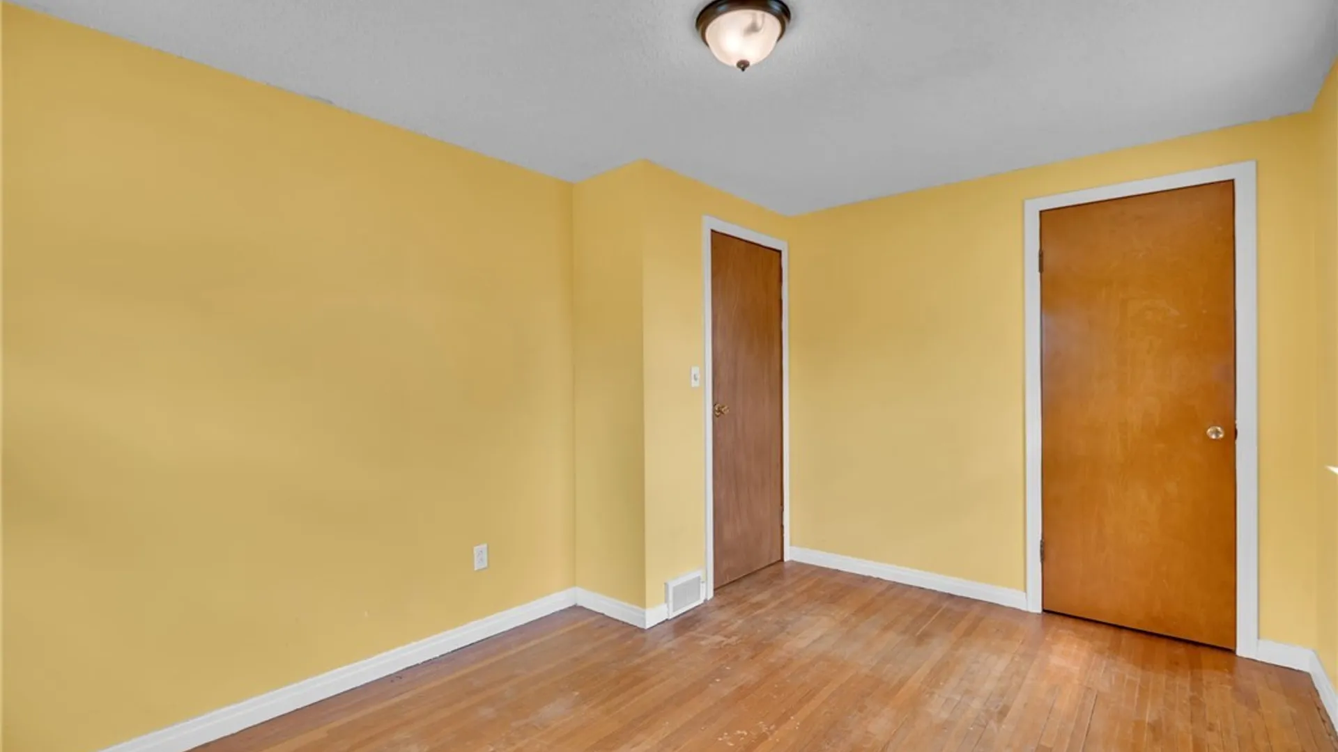 Property at 306 Lake Avenue, Lancaster, NY 14086 21