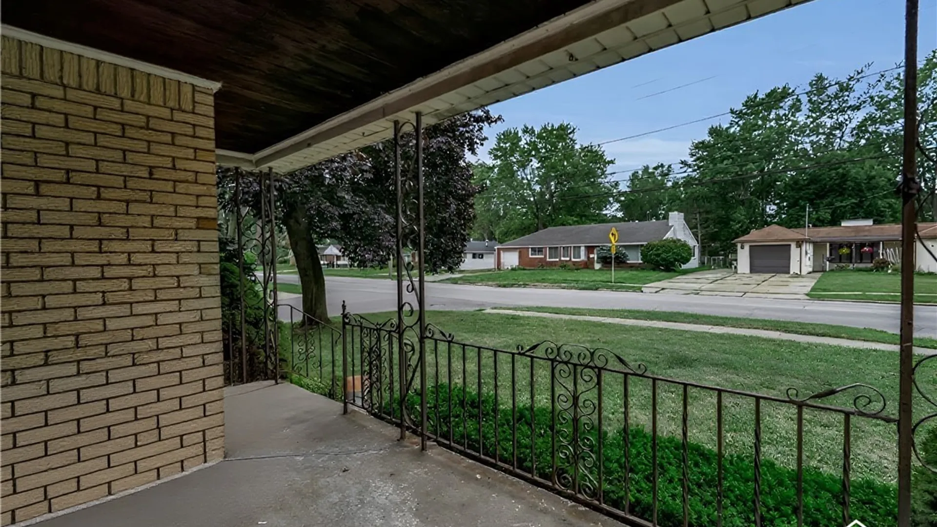 Property at 306 Lake Avenue, Lancaster, NY 14086 4