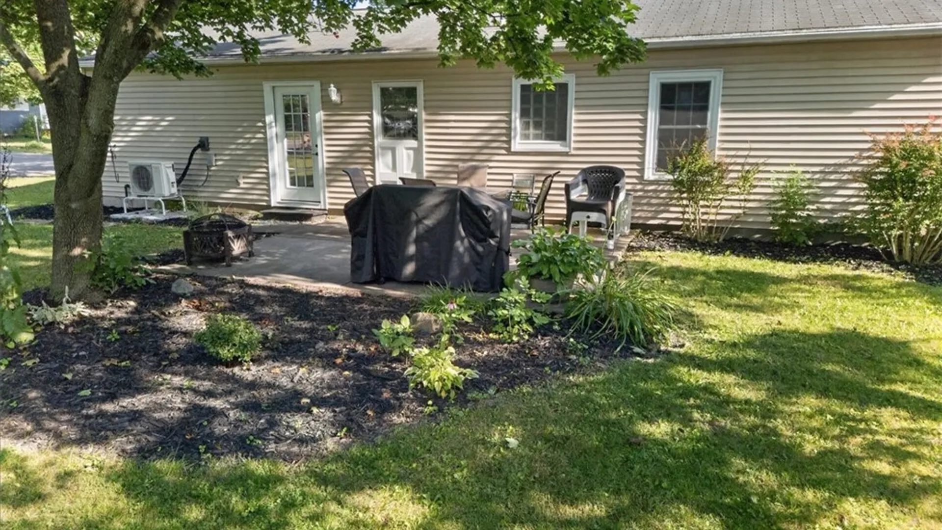 Property at 144 W Charlotte Avenue, Palmyra, NY 14522 28