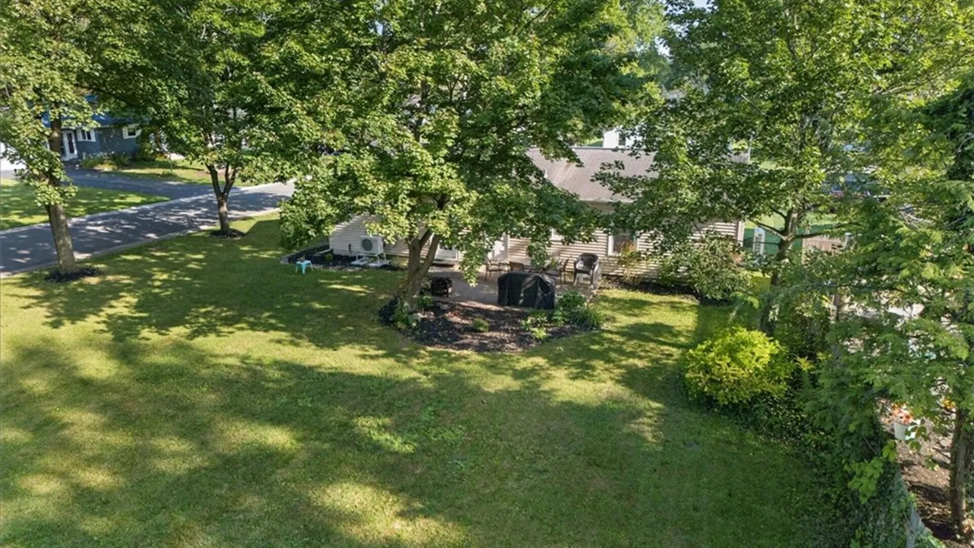 Property at 144 W Charlotte Avenue, Palmyra, NY 14522 31