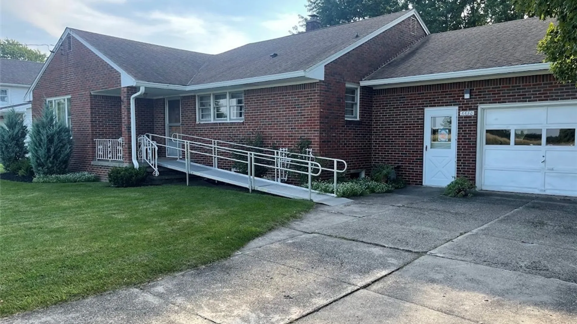 Property at 6680 Heise Road, Clarence, NY 14032 4