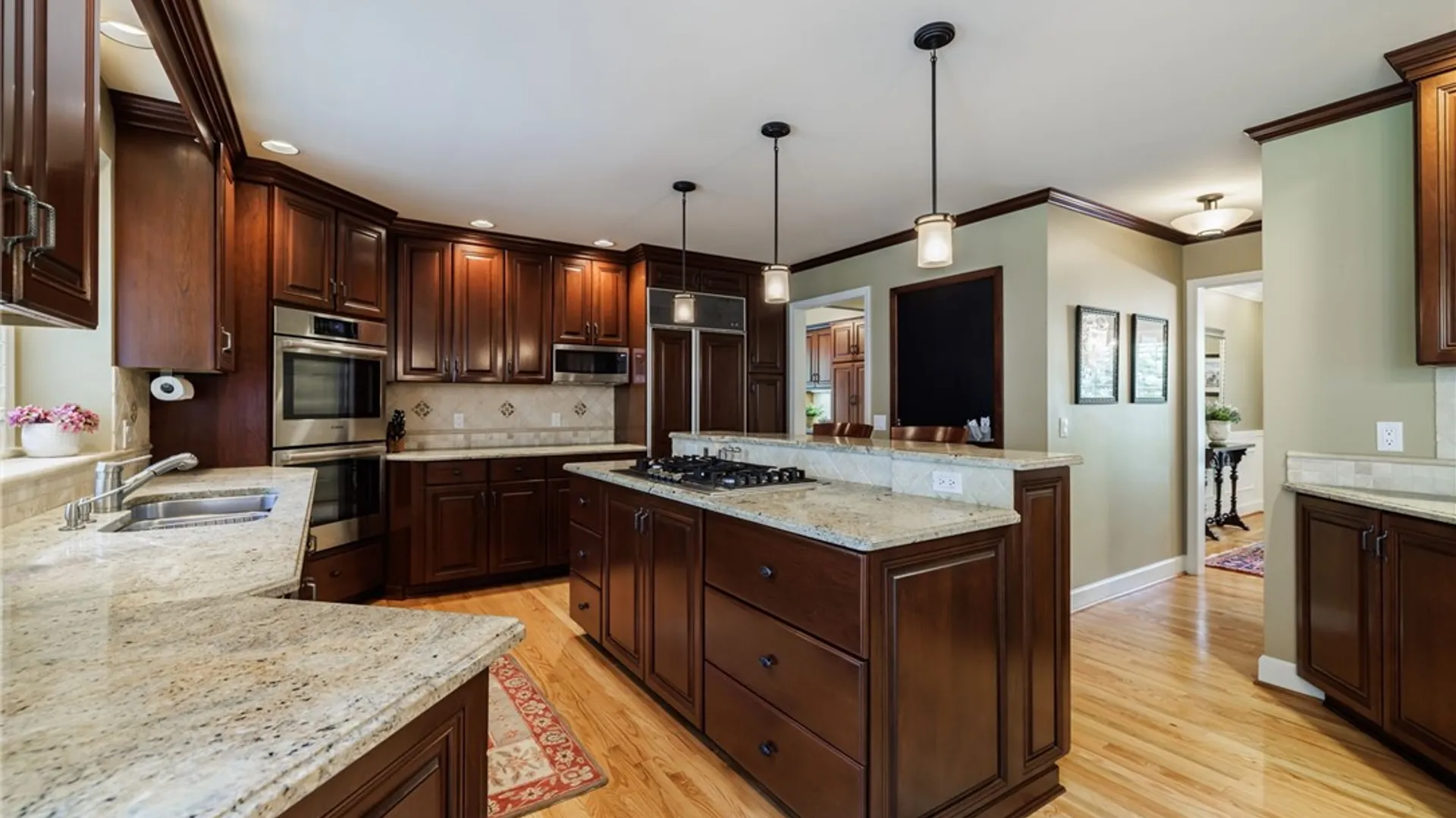 Property at 8 Folkestone Lane, Penfield, NY 14526 11