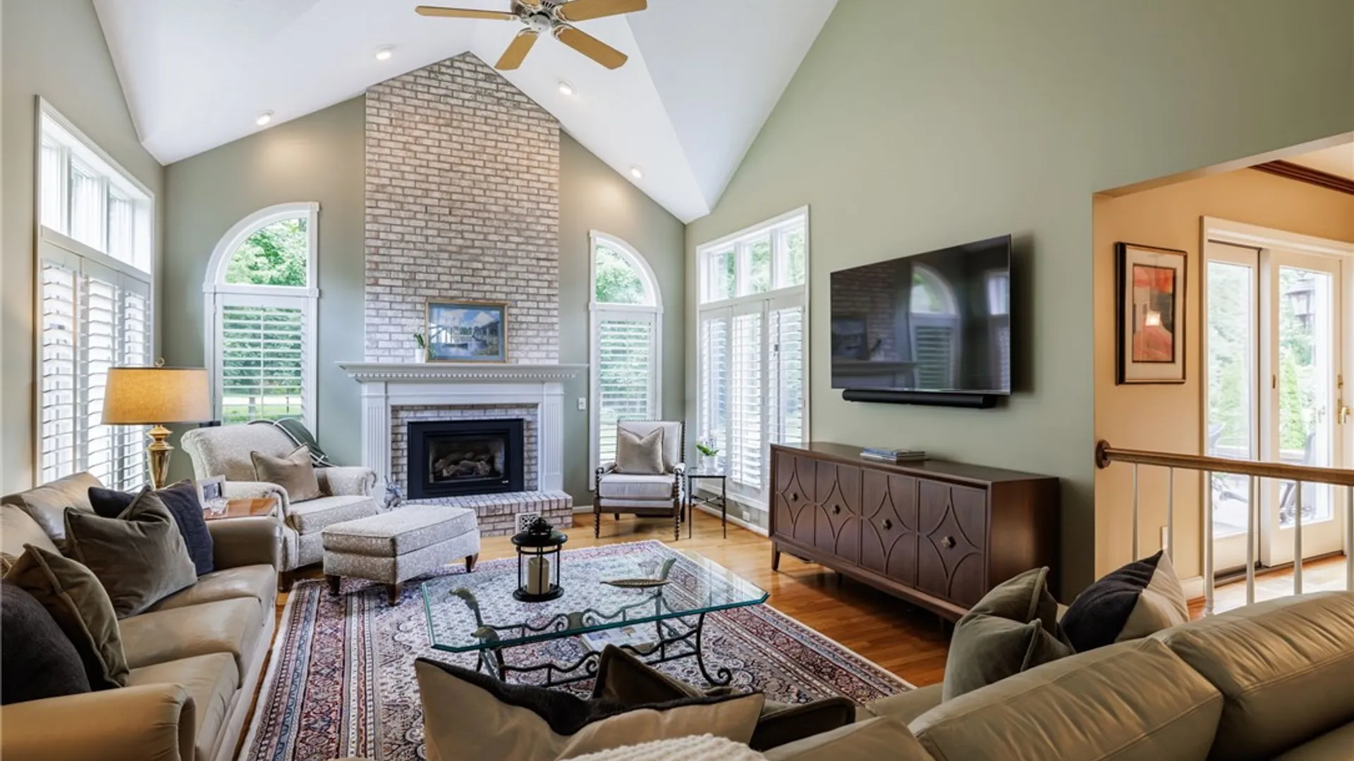 Property at 8 Folkestone Lane, Penfield, NY 14526 16