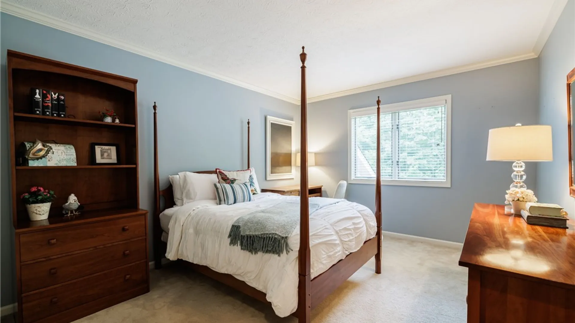 Property at 8 Folkestone Lane, Penfield, NY 14526 33