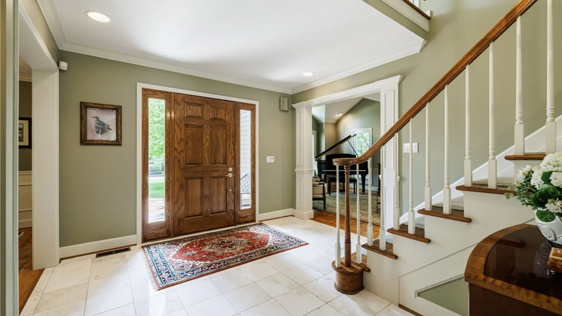 Property at 8 Folkestone Lane, Penfield, NY 14526 4