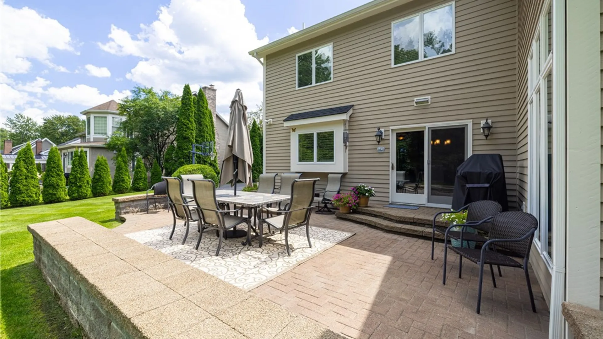 Property at 8 Folkestone Lane, Penfield, NY 14526 46