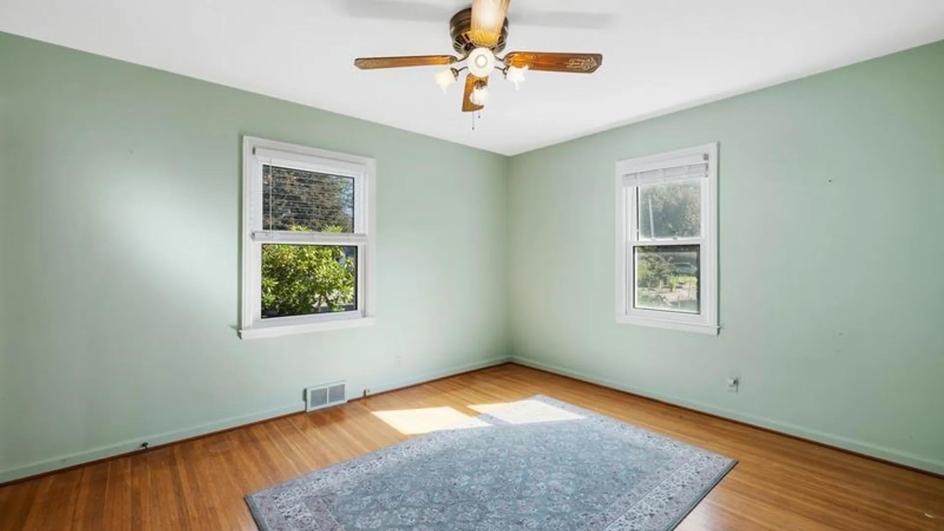 Property at 87 Traymore Road, Irondequoit, NY 14609 9