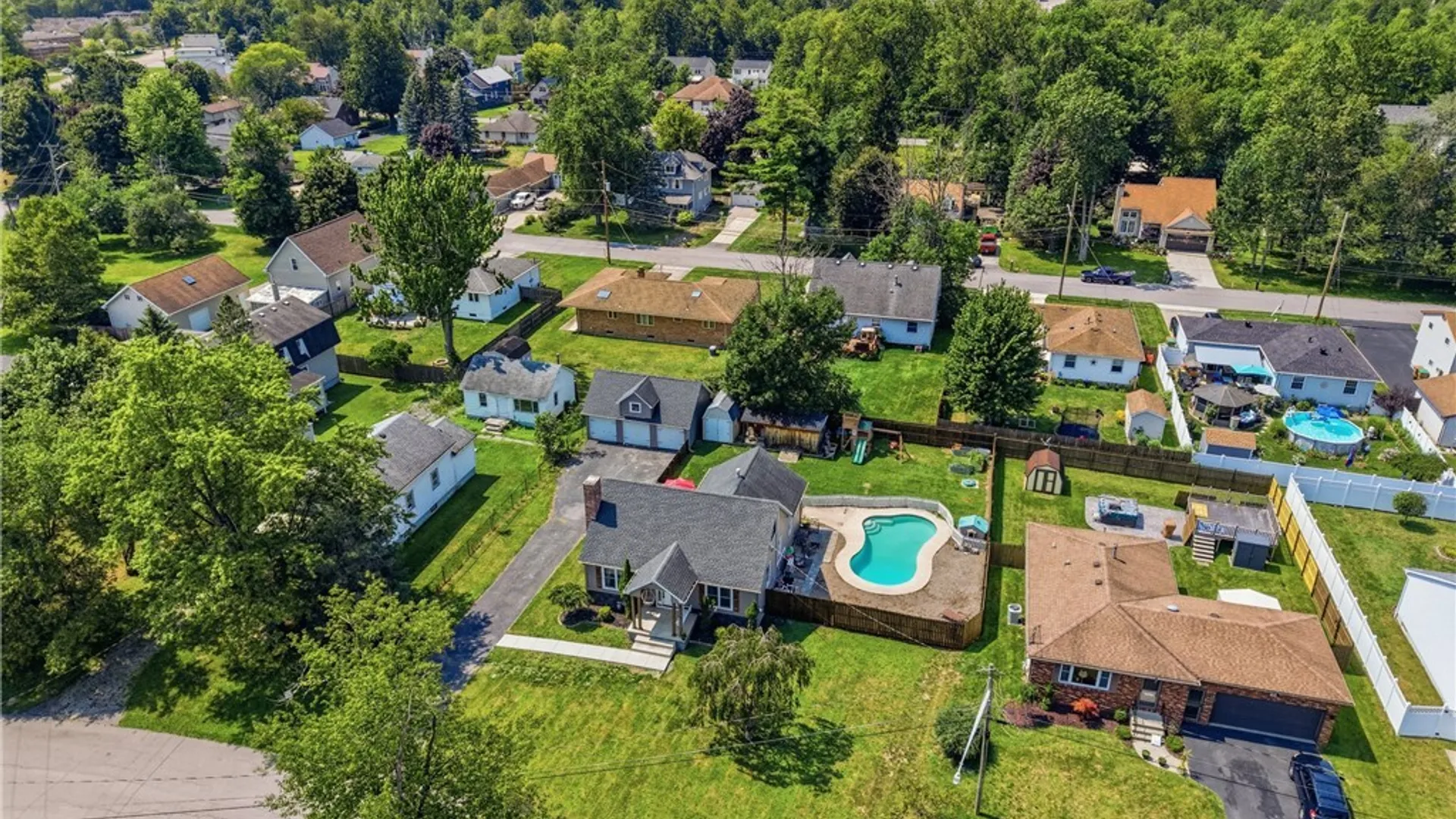 Property at 16 Vita Avenue, Cheektowaga, NY 14227 41