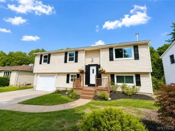 Property at 14 E Park Drive, Lockport City, NY 14094
