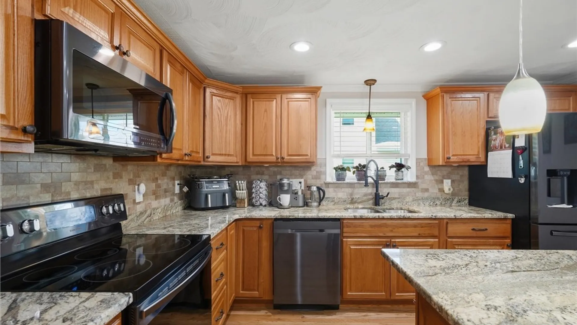 Property at 125 Revere Avenue, DeWitt, NY 13057 11
