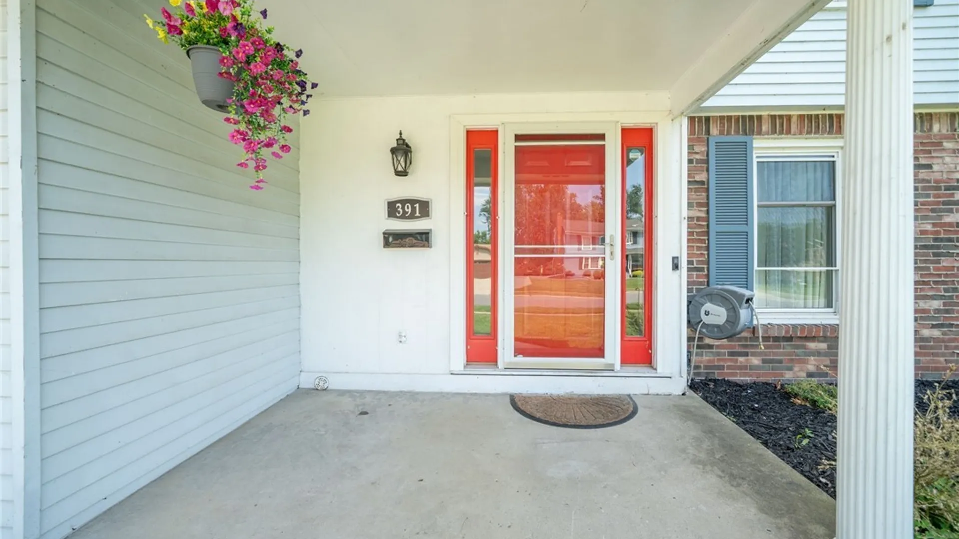 Property at 391 Woodward Crescent, West Seneca, NY 14224 5