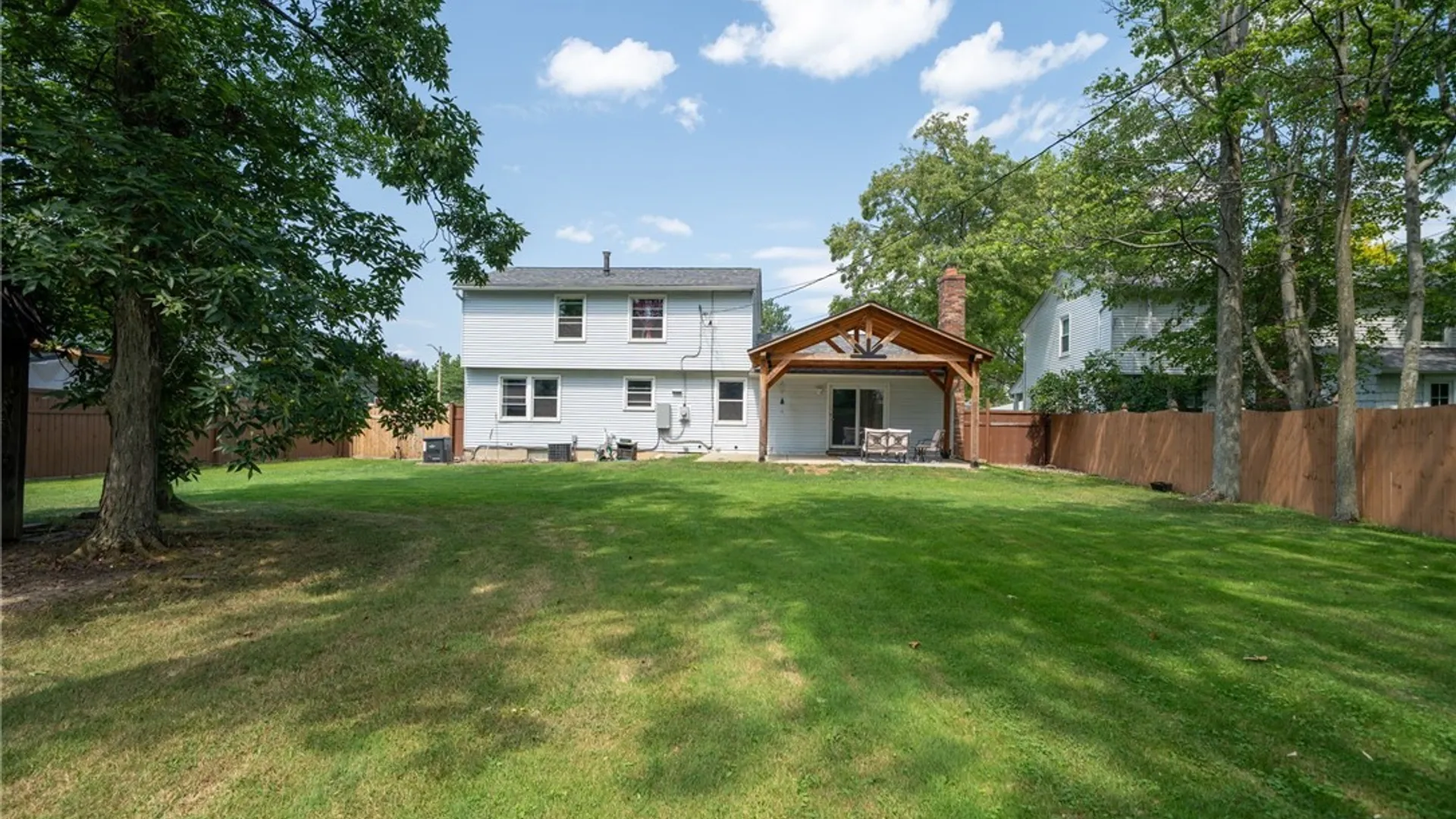 Property at 391 Woodward Crescent, West Seneca, NY 14224 6