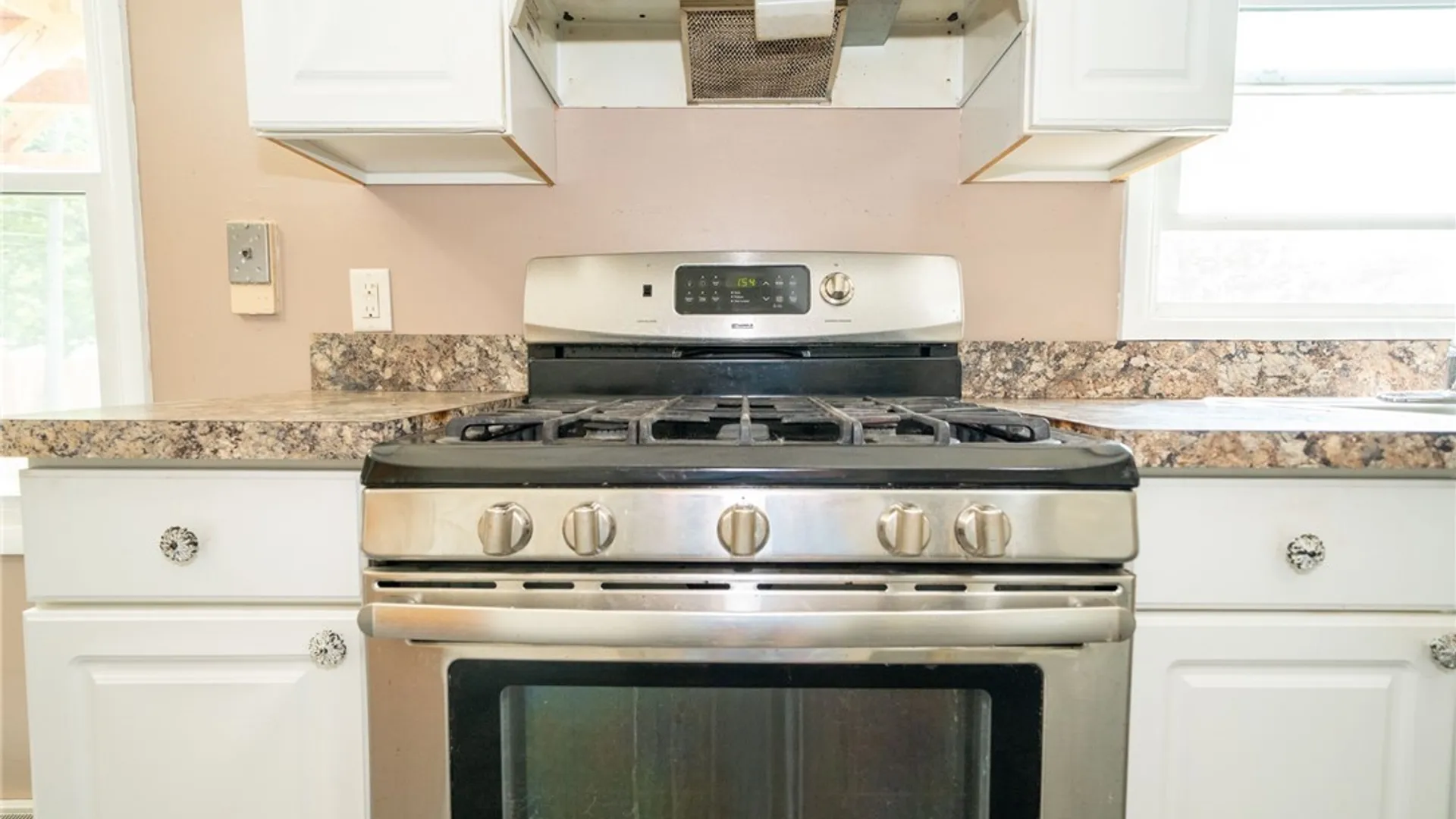 Property at 391 Woodward Crescent, West Seneca, NY 14224 24