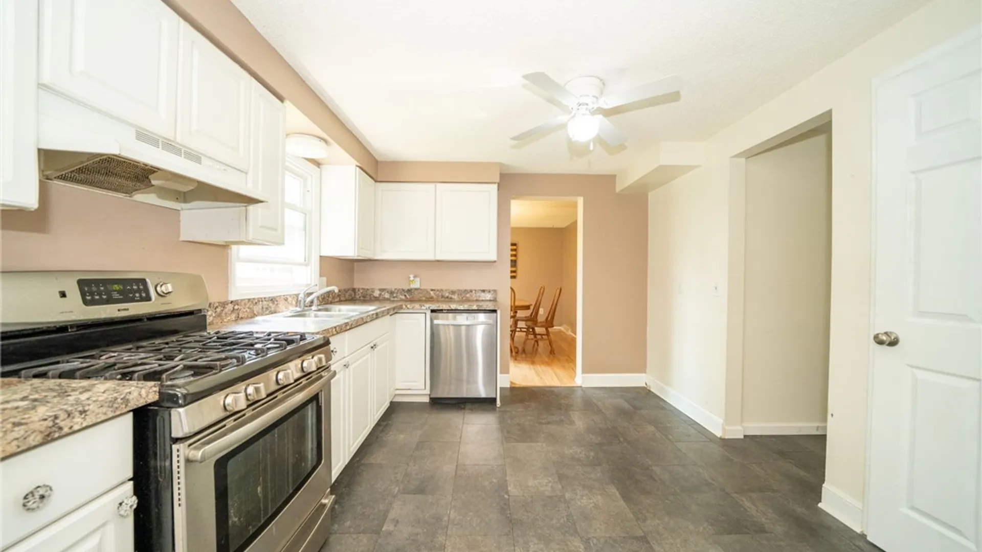 Property at 391 Woodward Crescent, West Seneca, NY 14224 26
