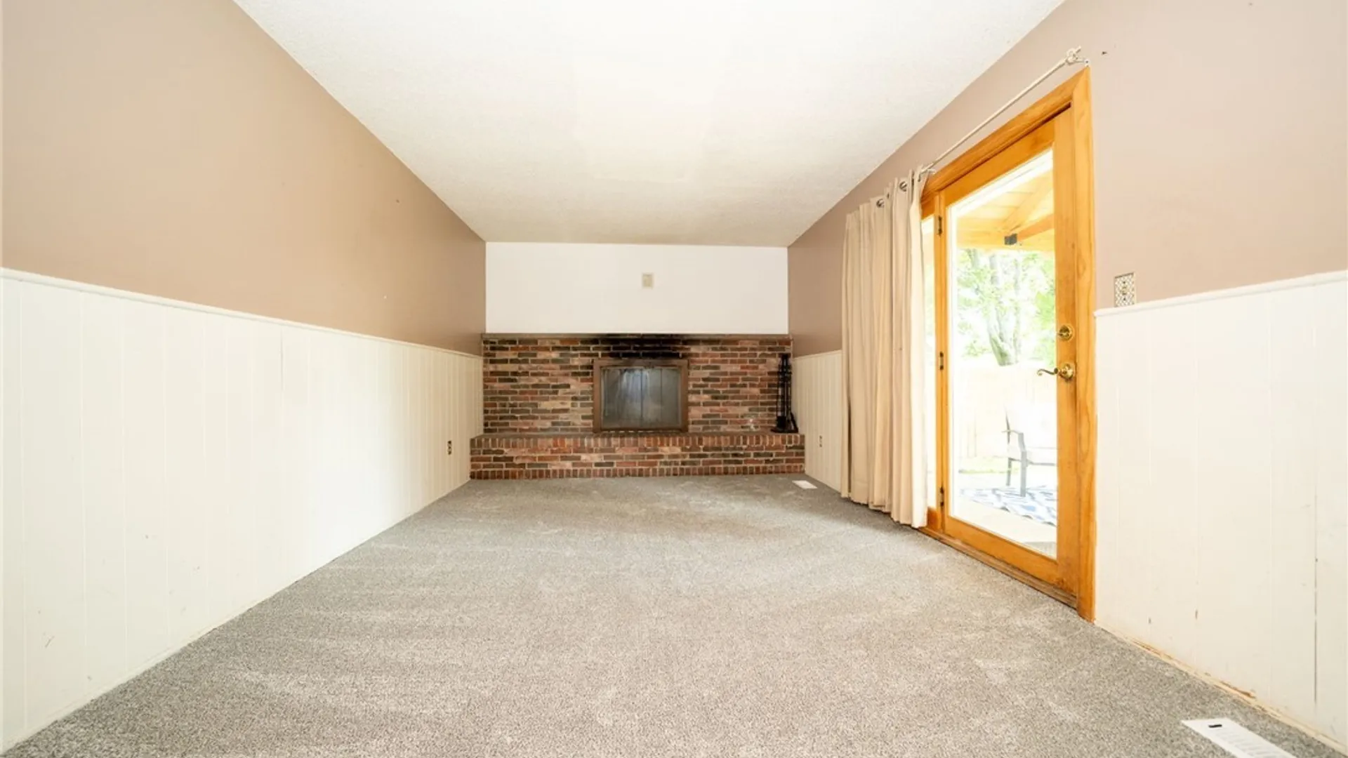 Property at 391 Woodward Crescent, West Seneca, NY 14224 27