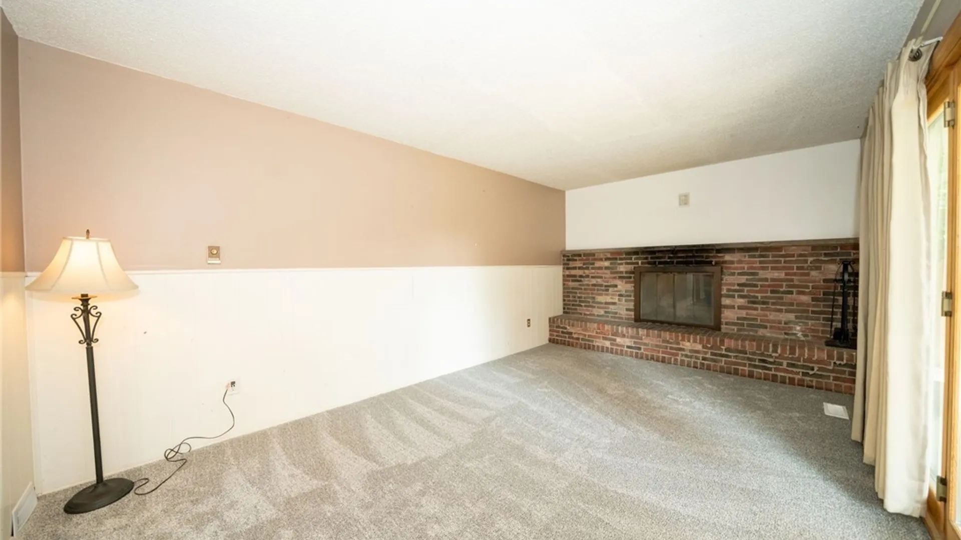 Property at 391 Woodward Crescent, West Seneca, NY 14224 28