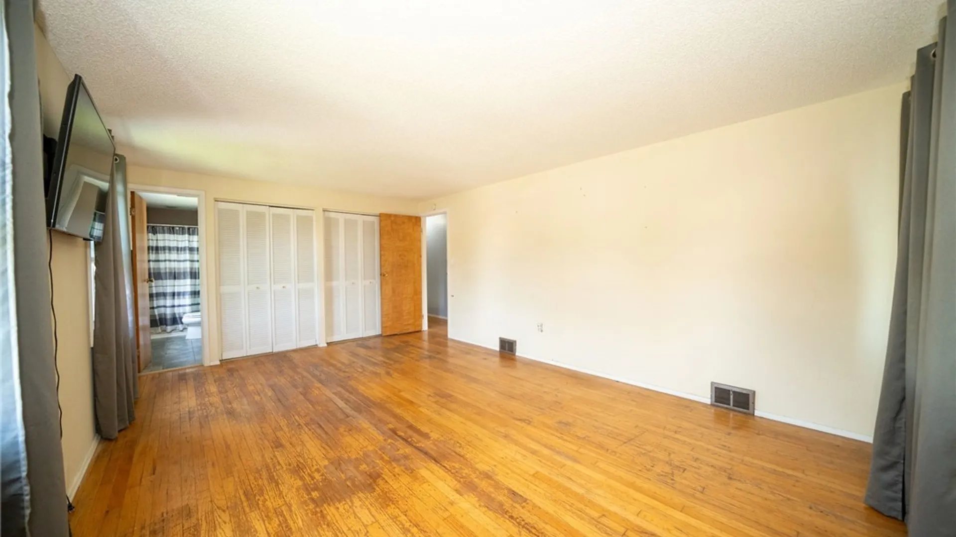 Property at 391 Woodward Crescent, West Seneca, NY 14224 34