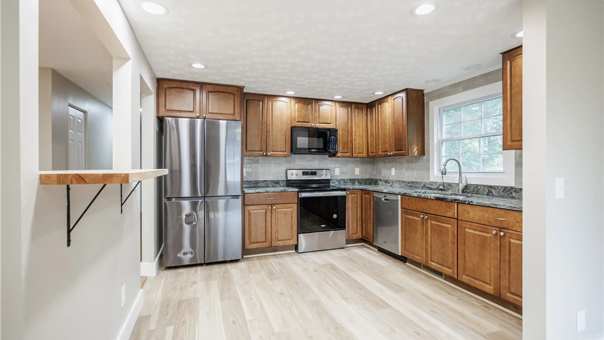 Property at 24 Carriage Court, Pittsford, NY 14534 6