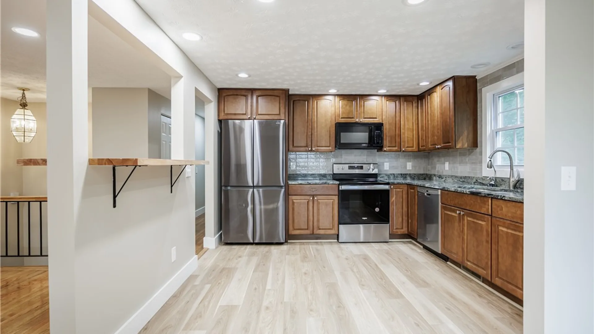 Property at 24 Carriage Court, Pittsford, NY 14534 9