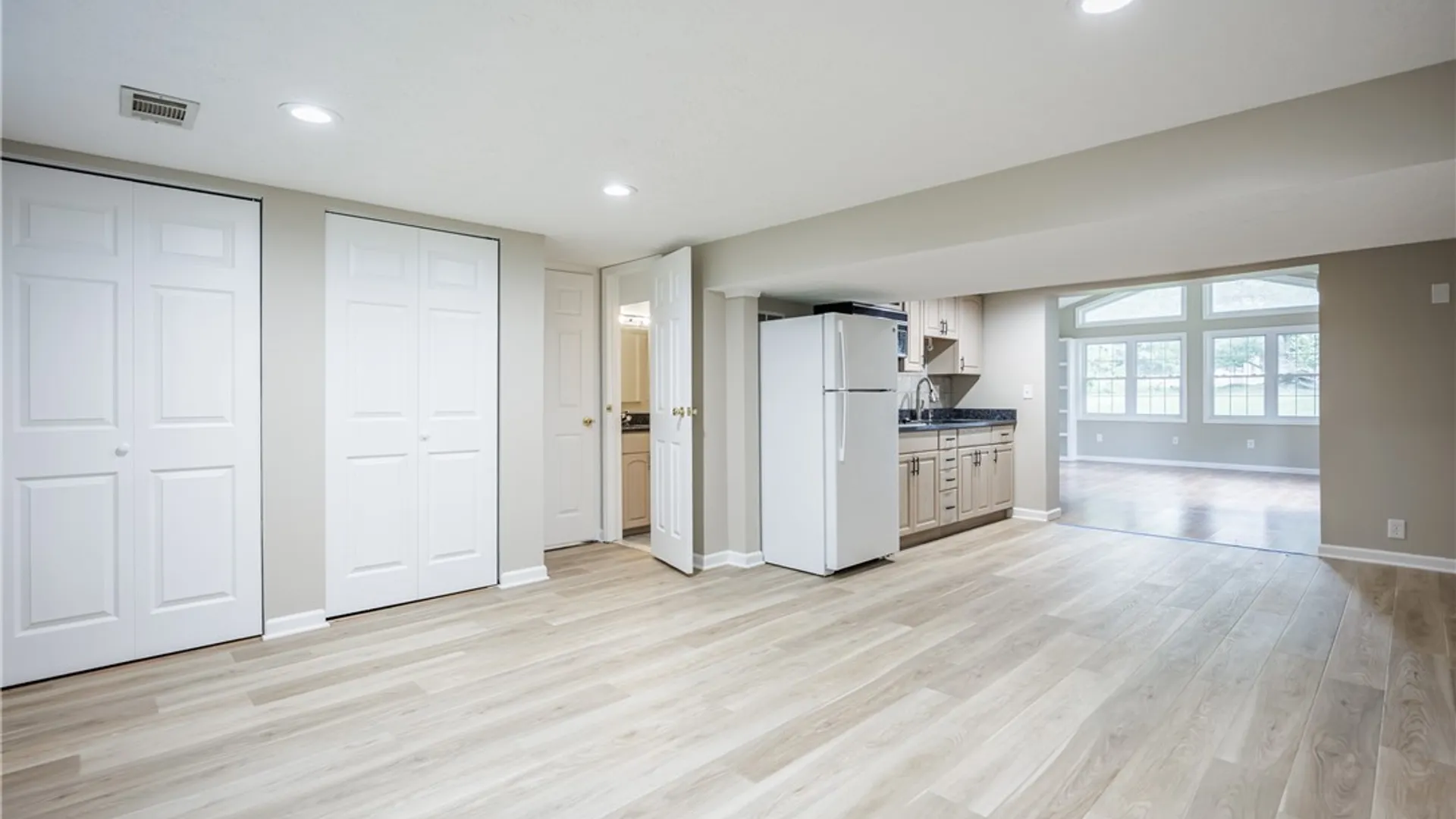 Property at 24 Carriage Court, Pittsford, NY 14534 26