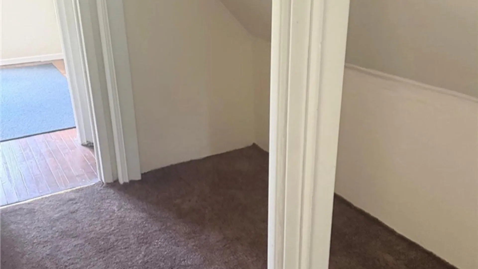 Property at 2217 Falls Street, Niagara Falls, NY 14303 9