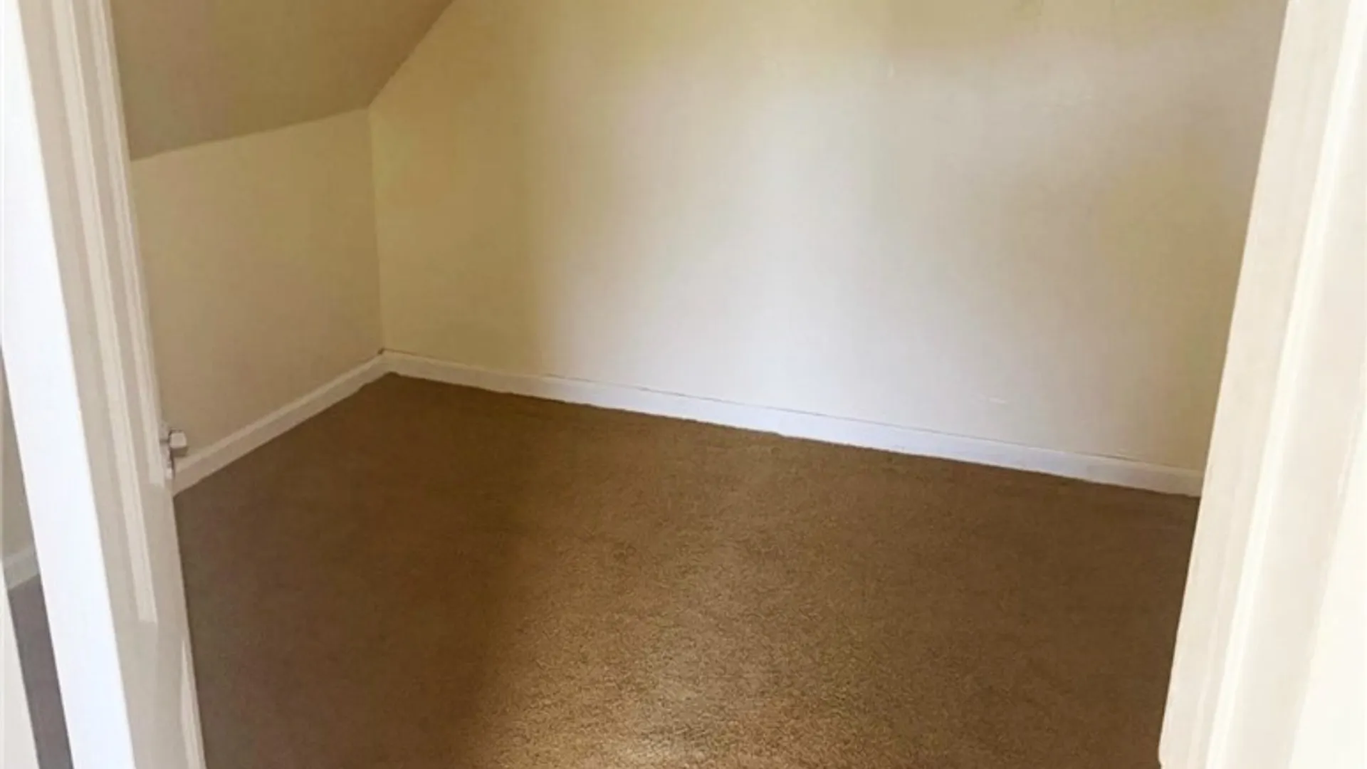 Property at 2217 Falls Street, Niagara Falls, NY 14303 17