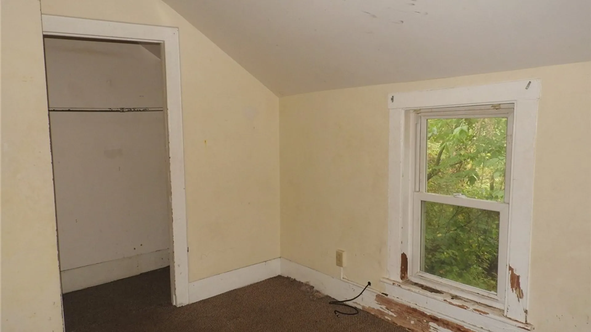 Property at 108 Green Street Place, Syracuse, NY 13203 10