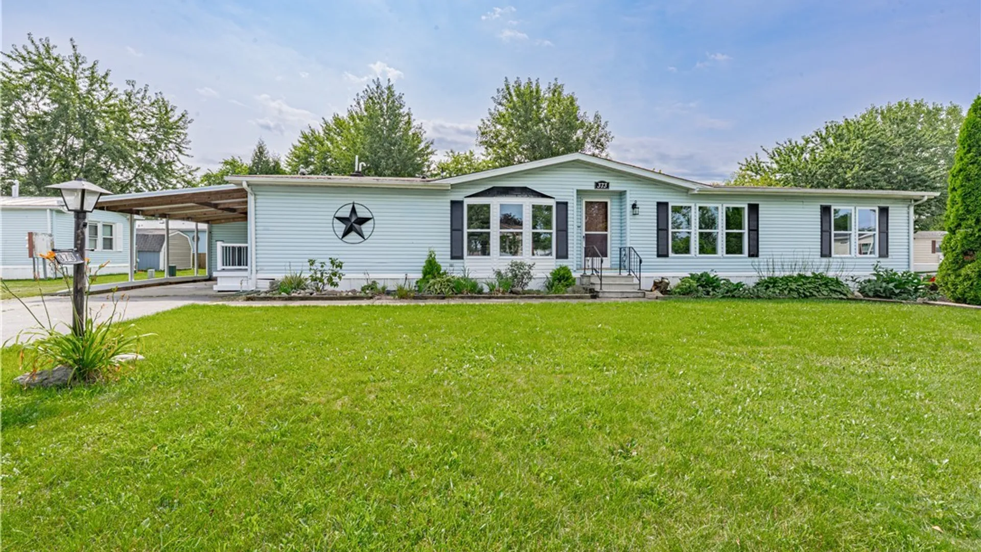 Property at 373 Knotty Pine Drive, Lockport Town, NY 14094 4