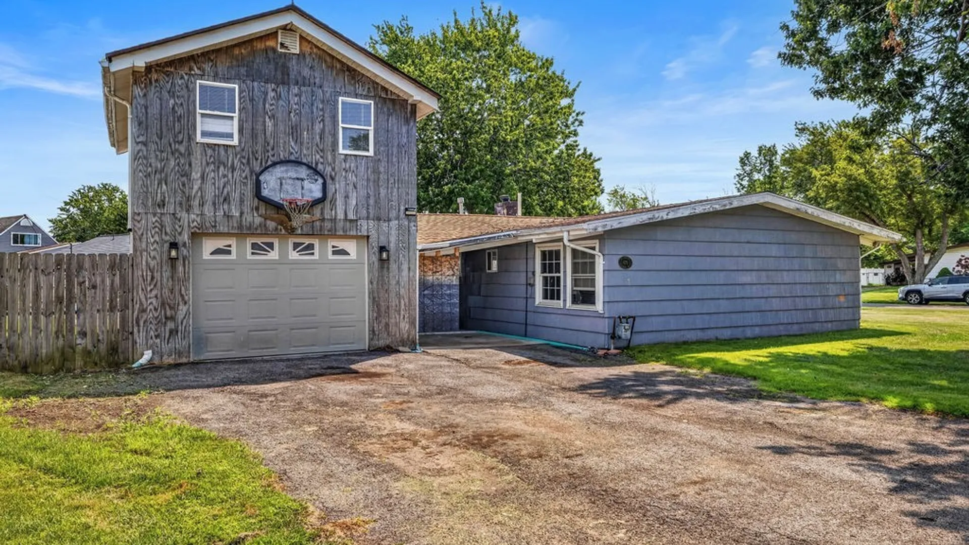 Property at 175 Riverdale Drive, Grand Island, NY 14072 4