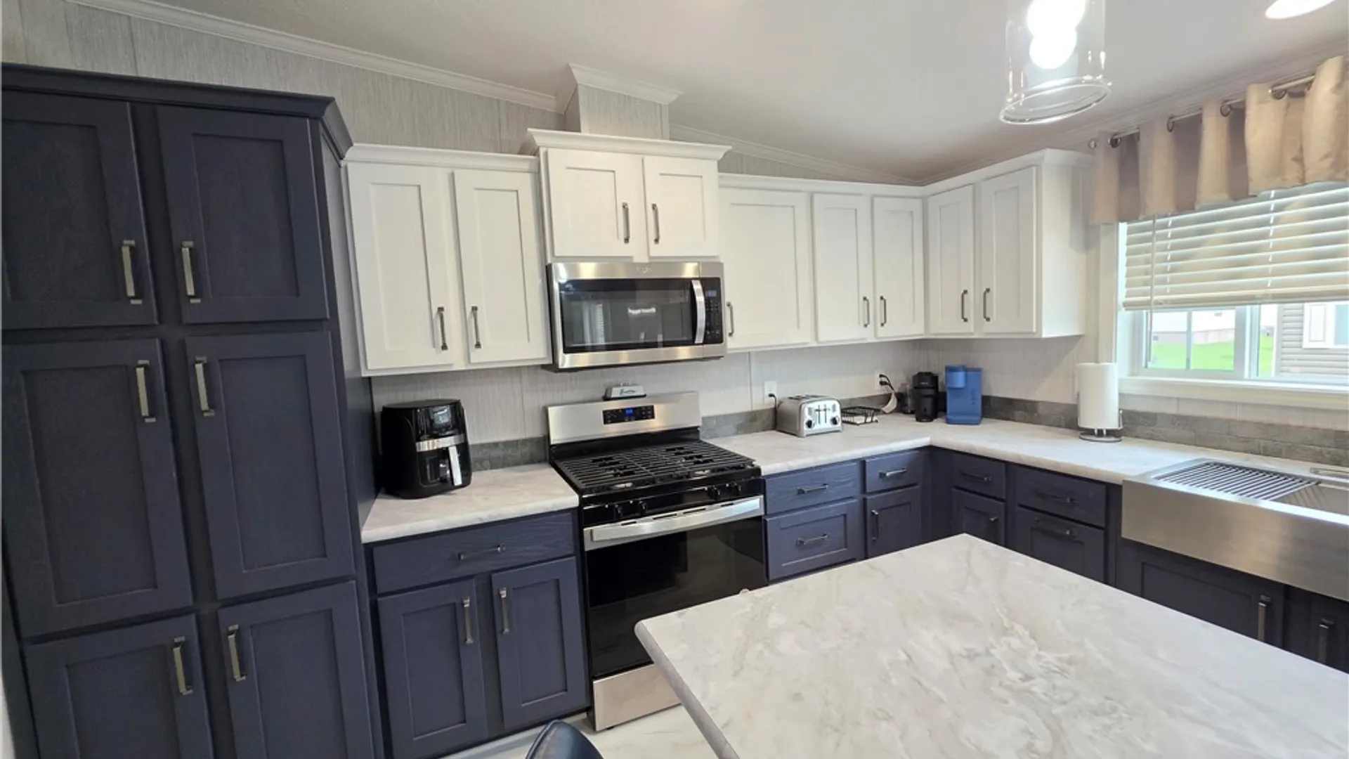 Property at 4307 Hurontario Parkway, Niagara, NY 14304 12