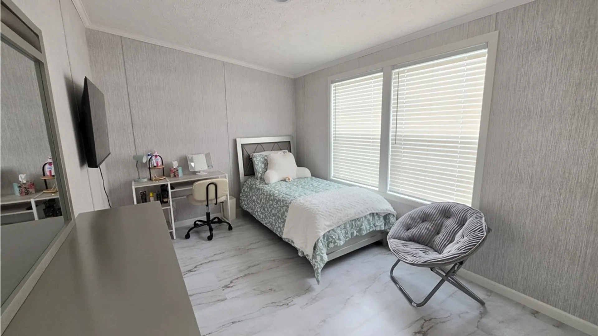Property at 4307 Hurontario Parkway, Niagara, NY 14304 20