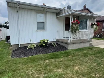 Property at 3259 Jerauld Avenue, Niagara Falls, NY 14305