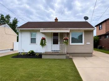 Property at 3259 Jerauld Avenue, Niagara Falls, NY 14305