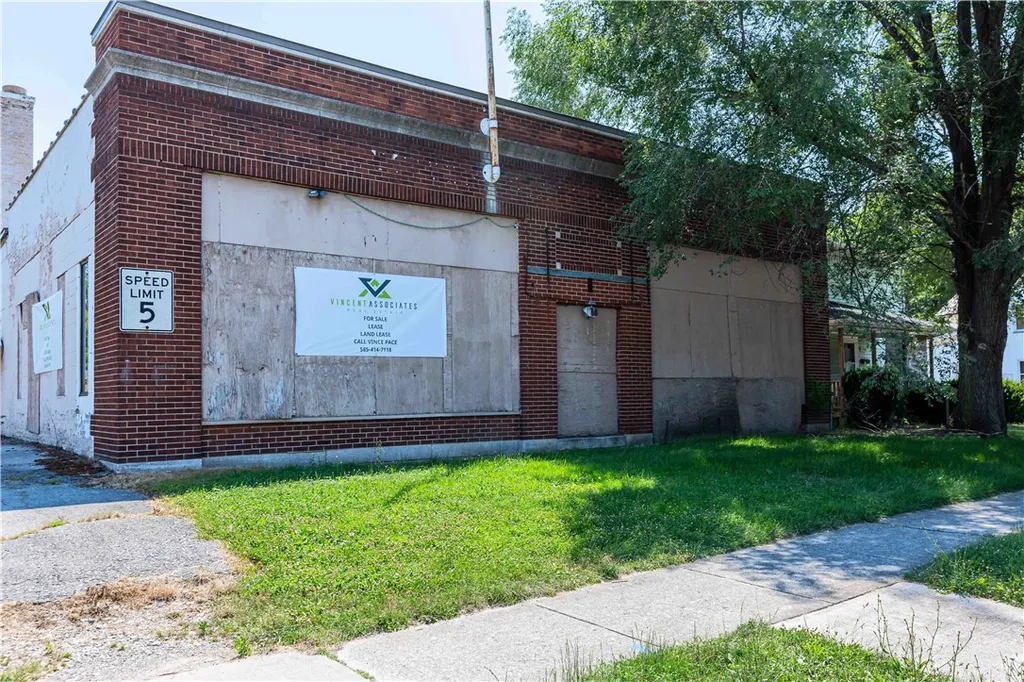 Property at 4322 Lake Avenue, Rochester, NY 14612