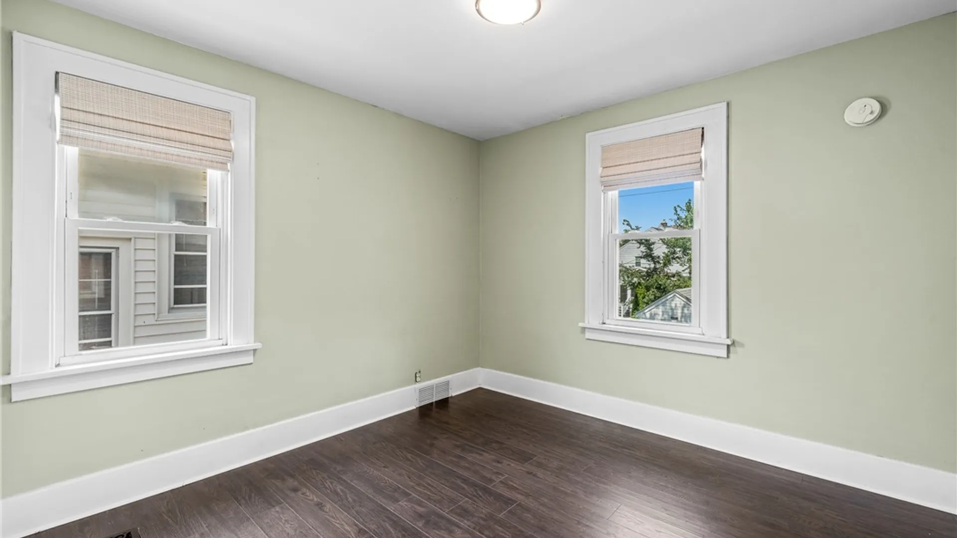 Property at 280 Nassau Avenue, Tonawanda, NY 14217 32