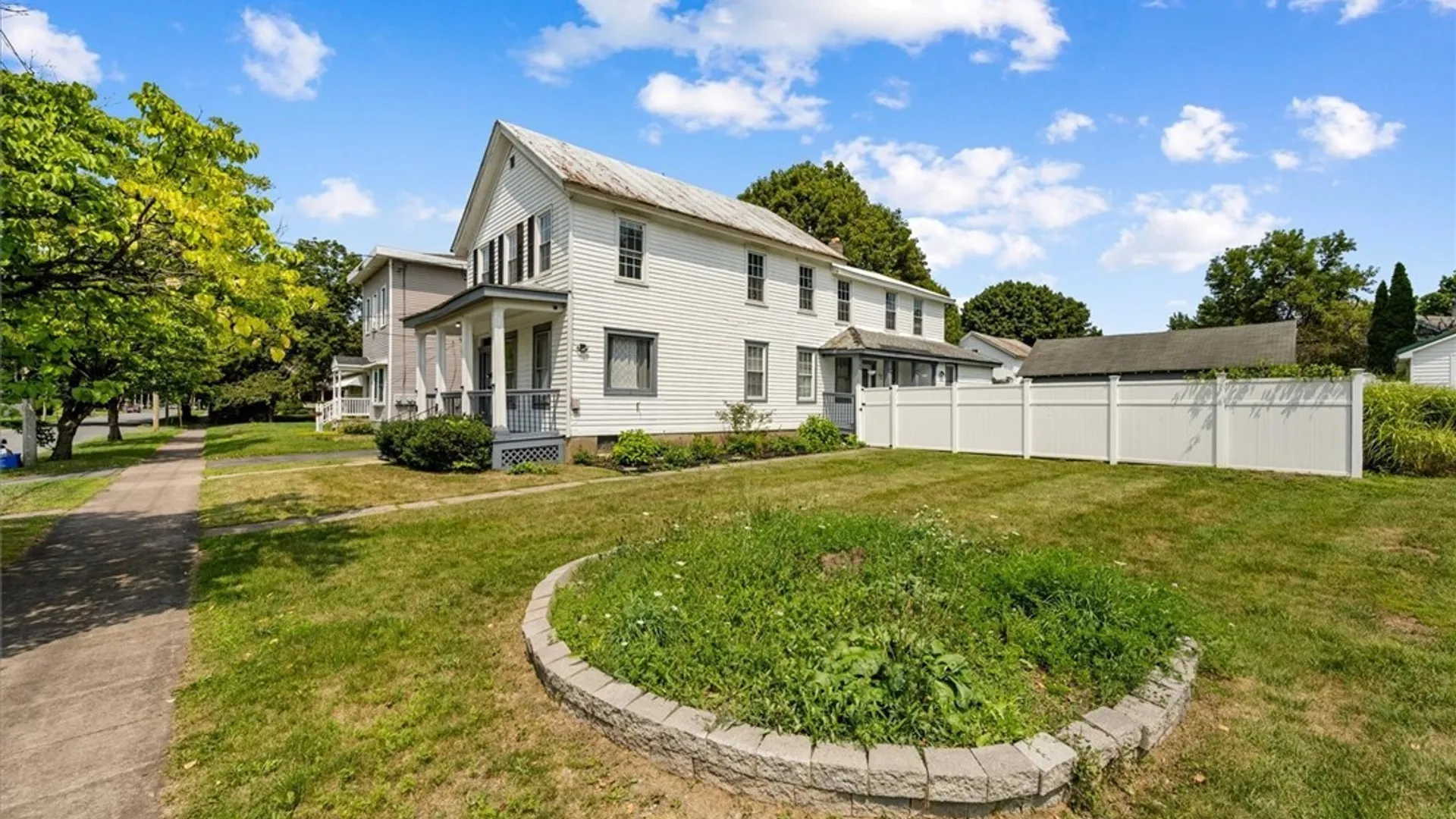 Property at 216 Elm Street, Rome, NY 13440 4
